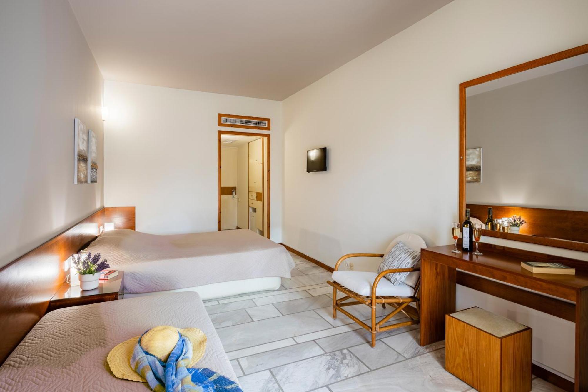 Hotel Pavlina Beach Niforeika Exterior photo