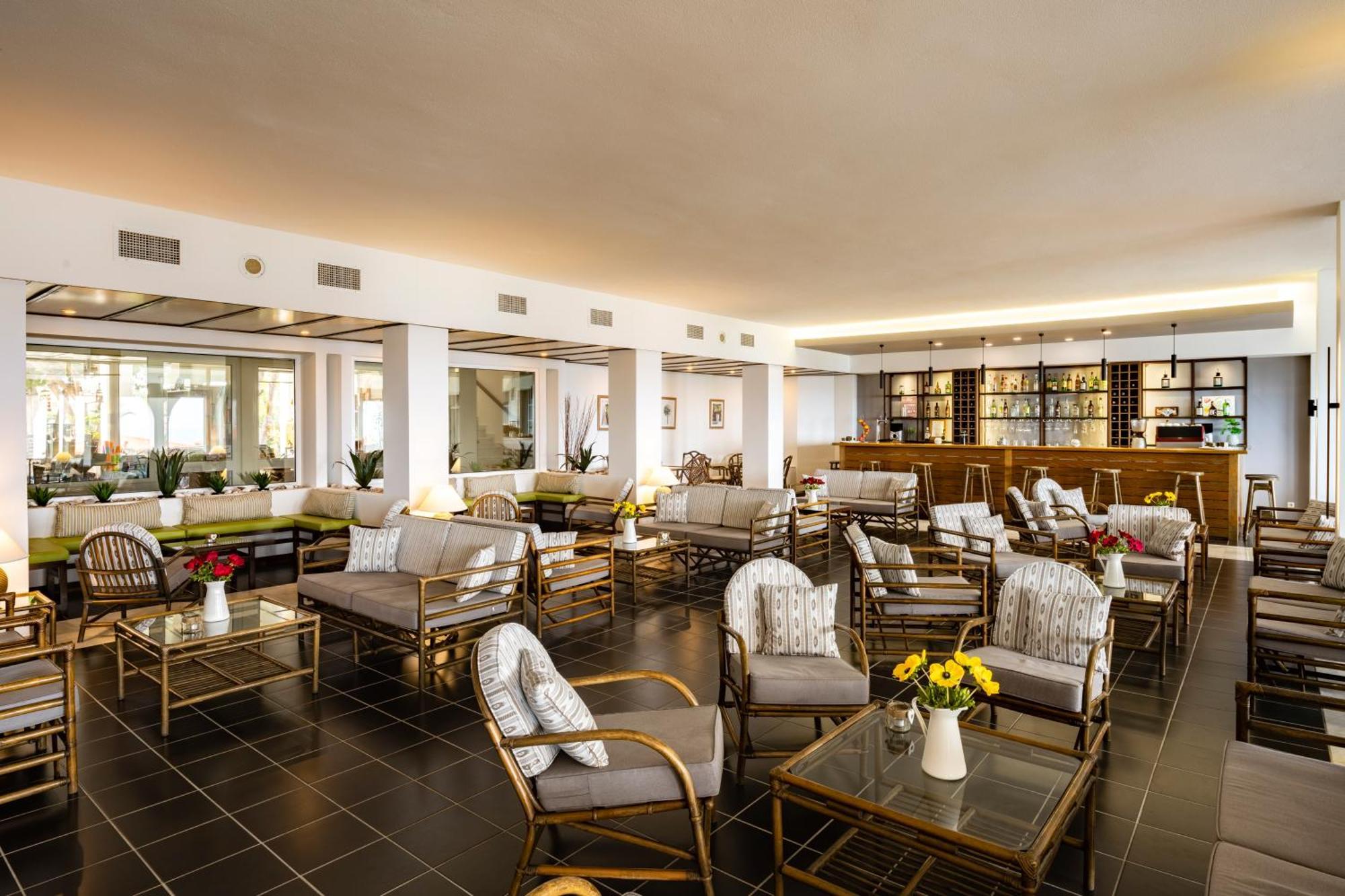 Hotel Pavlina Beach Niforeika Exterior photo